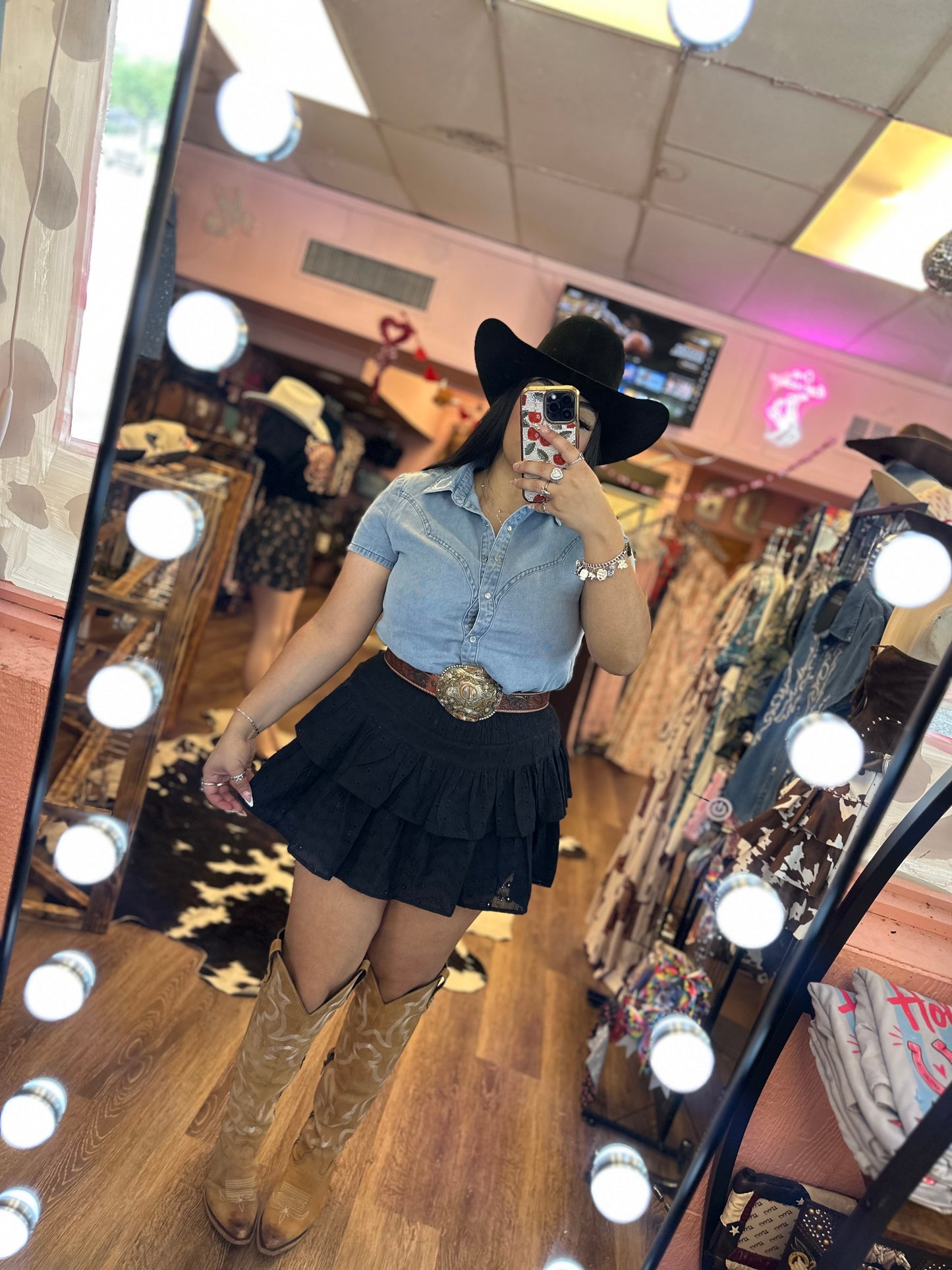 DENIM HORSESHOE BUTTON UP