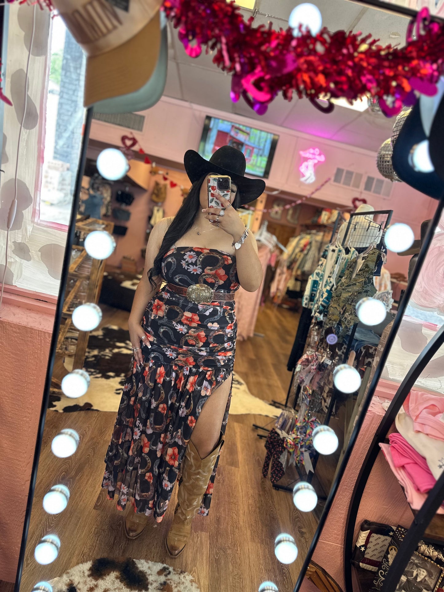 HORSESHOE FLOWER DRESS