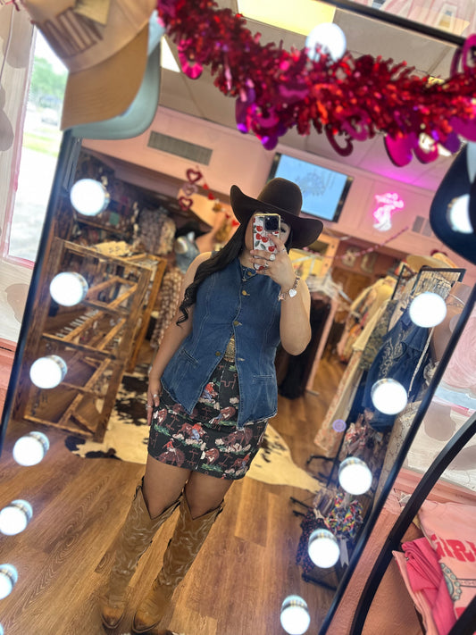 HORSE SKIRT