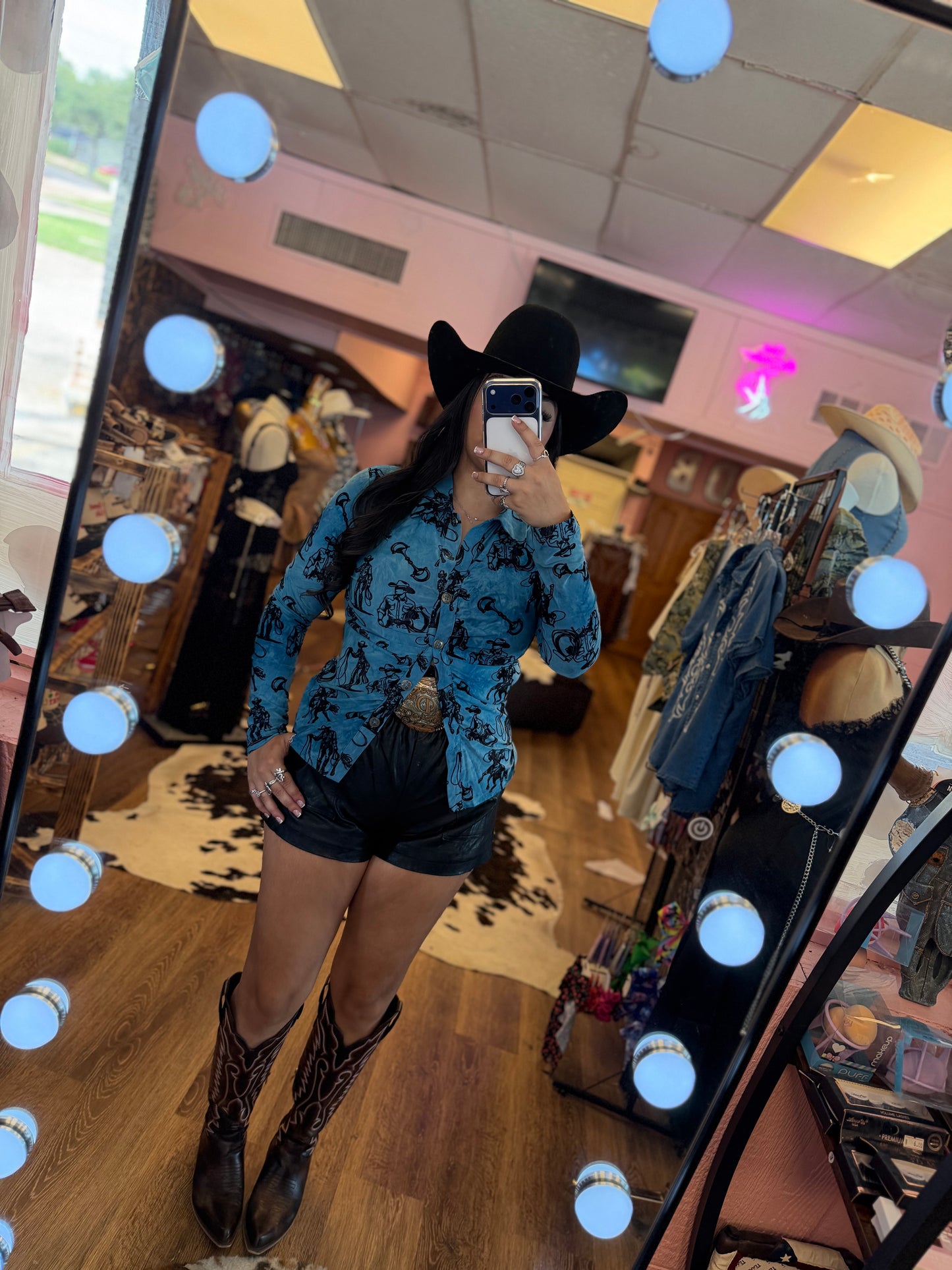 BLUE HORSE SCRUNCH TOP