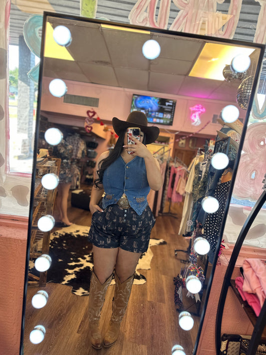 BOOT SHORTS